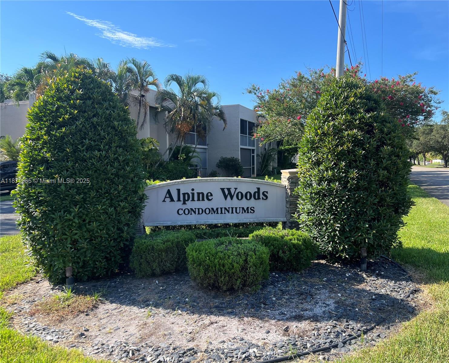 ALPINE WOODS VILLA NO 3 C - фото