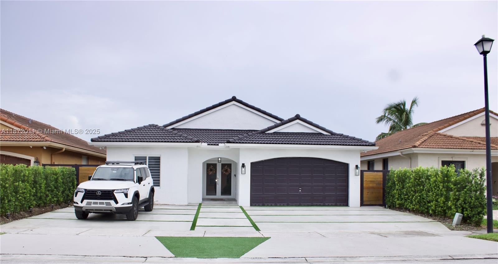 LAKE VENETIAN - фото