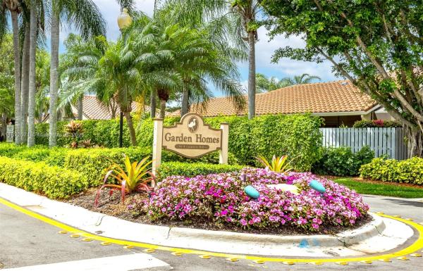 COUNTRY ISLES GARDEN HOMES