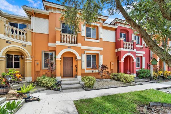 VILLAGE WALK COUNTRY