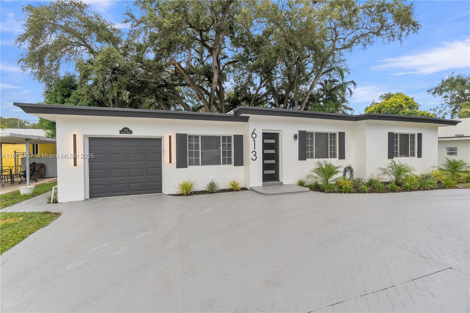 PLEASANT VILLAGE - фото