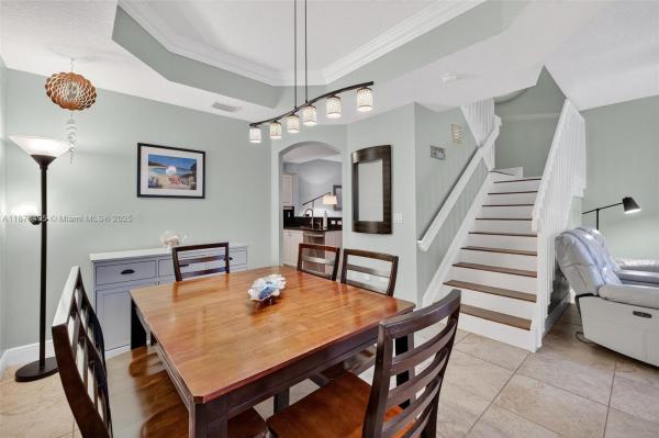 Villas at Harbor Isles