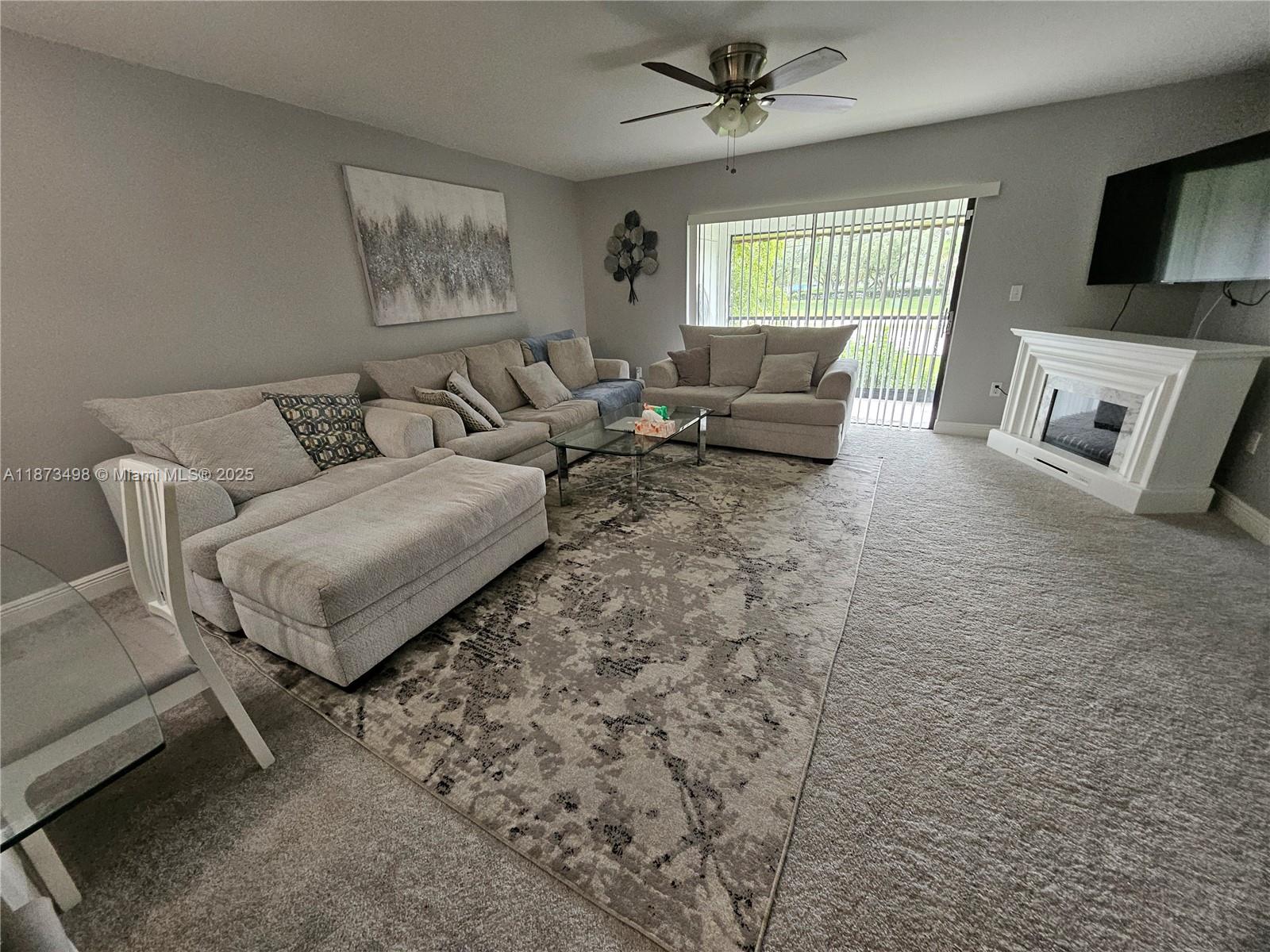 PINES OF SPRINGTREE - фото