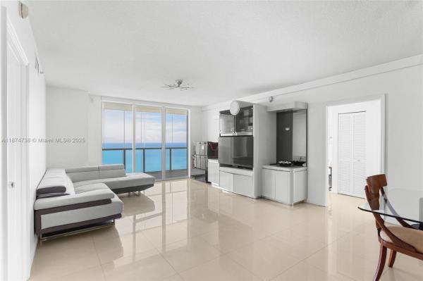16699 COLLINS AVE #3402, SUNNY ISLES BEACH, FL 33160