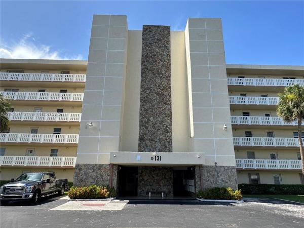 Meadowbrook Lakes View CO