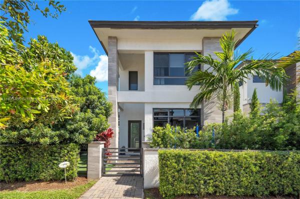 DOWNTOWN DORAL SOUTH PHAS