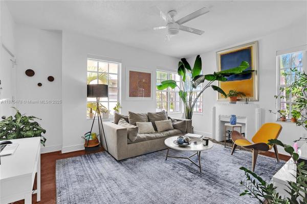 SB MANOR HOUSE CONDO