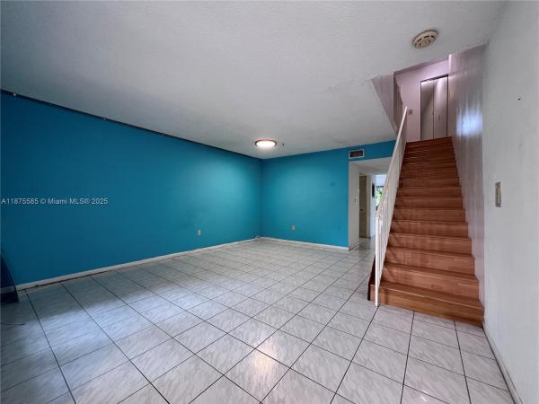 LES CHATEAUX AT INTL GDNS