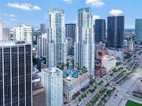 253 NE 2ND ST #3503, MIAMI, FL 33132