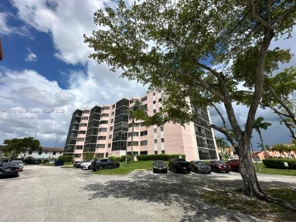 LAKE VIEW OF CALIF CLUB C