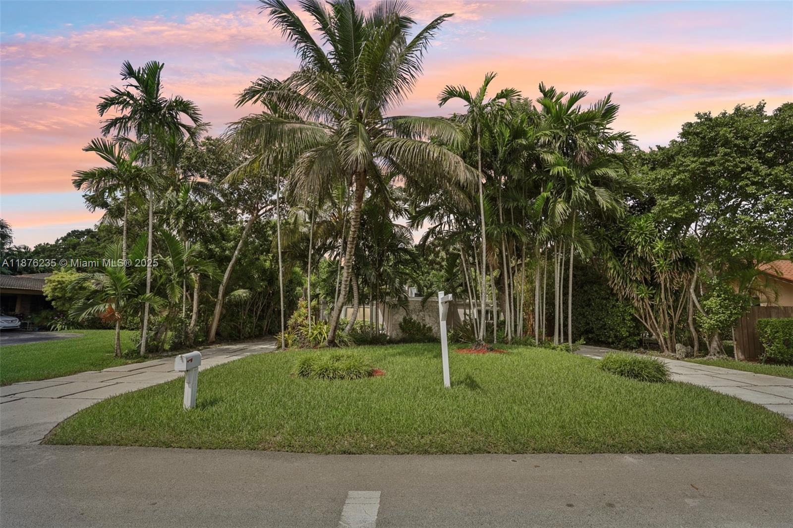 MERION PARK - фото