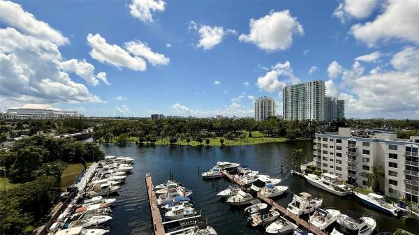 RIVER RUN CONDO PH I