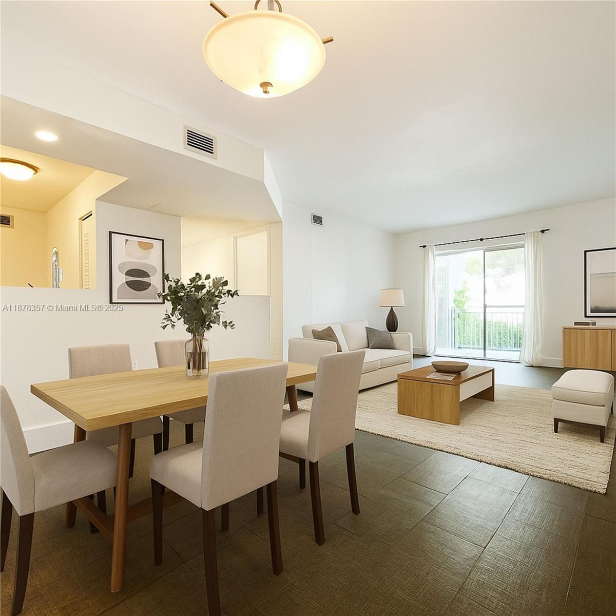 LE CLUB AT OLD CUTLER CON - фото