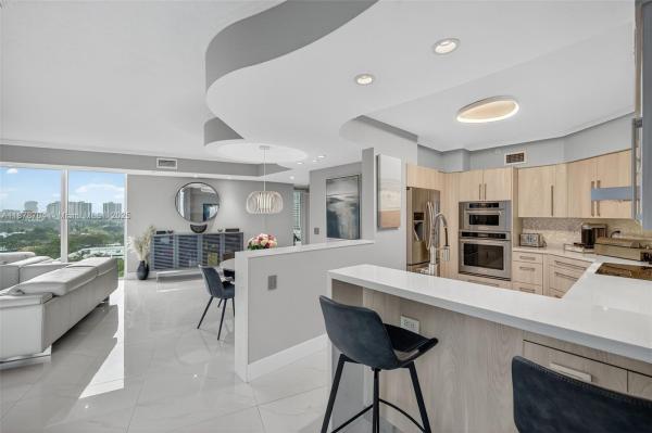 3370 HIDDEN BAY DR #1115, AVENTURA, FL 33180