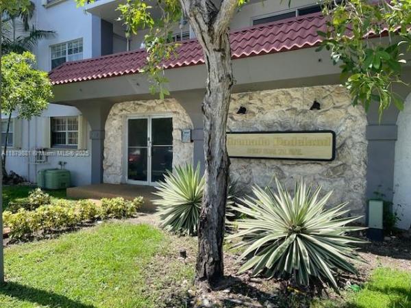 GRANDA DADELAND CONDO