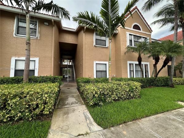 BISCAYNE BEACH CLUB CONDO
