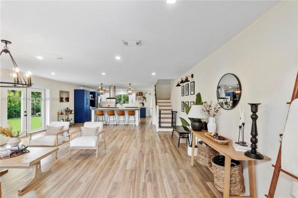 LAKES BY THE BAY SEC 4