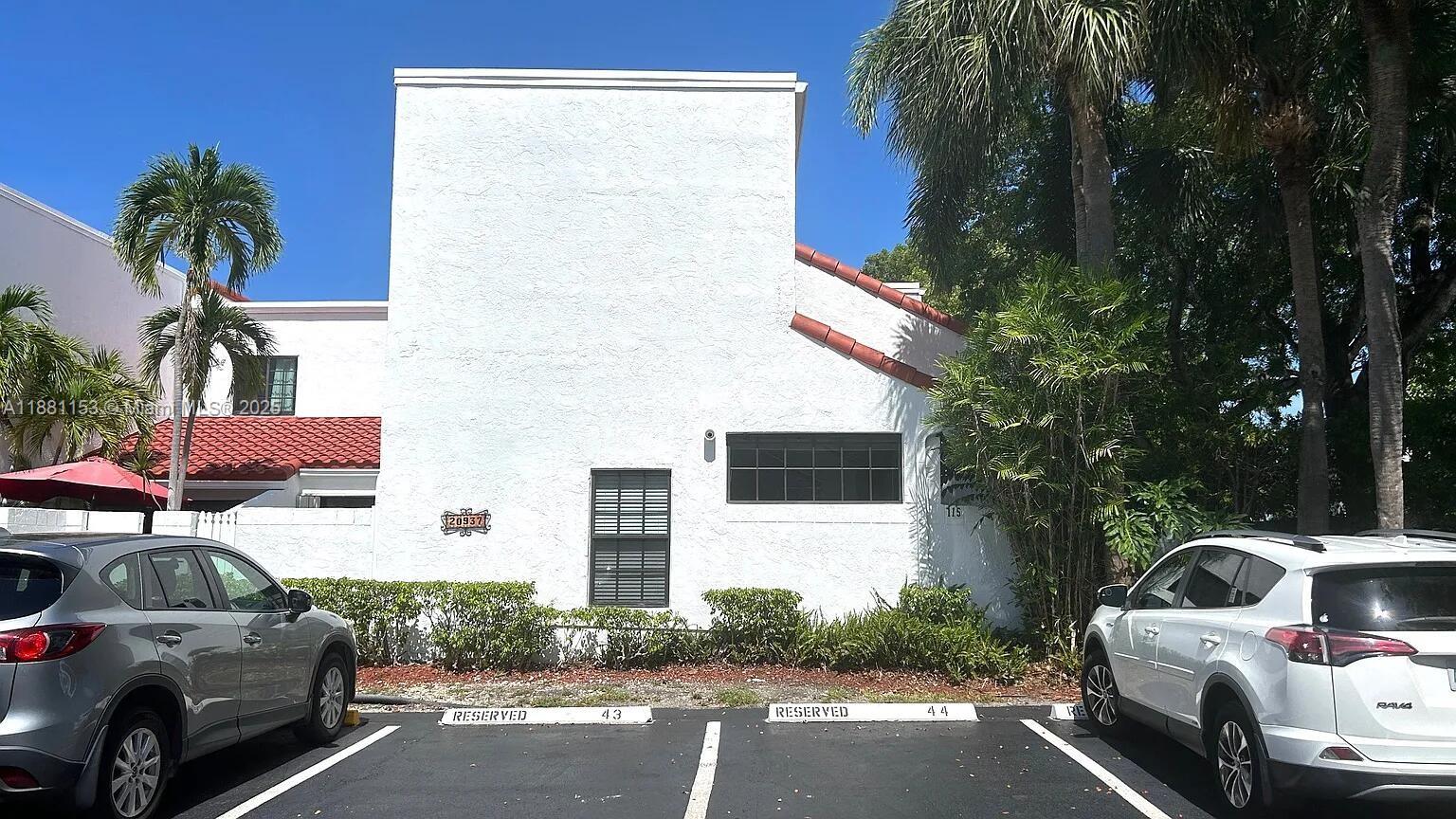 MARINER VILLAGE TH CONDO - фото