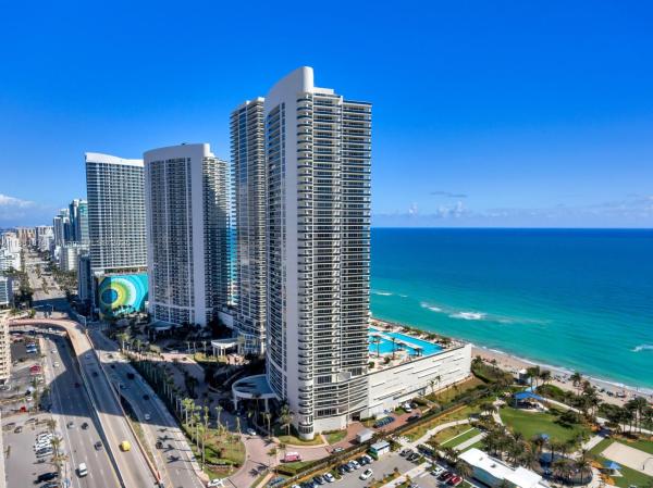 1850 S OCEAN DR #2203, HALLANDALE BEACH, FL 33009