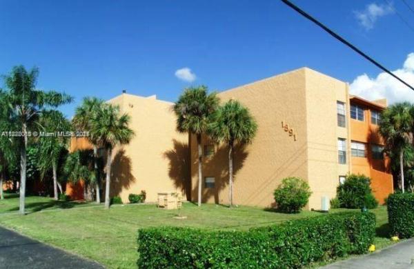 GARDENS OF BURNHAM WOODS