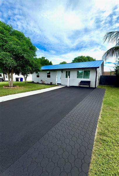 NORTH LAUDERDALE VILLAGE