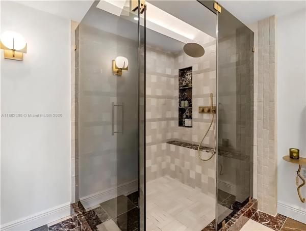 THE TOWERS OF QUAYSIDE CO