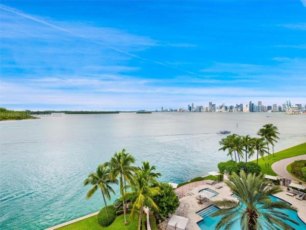 BAYVIEW AT FISHER ISLAND
