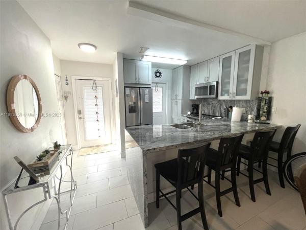 DOGWOOD GARDENS CONDO