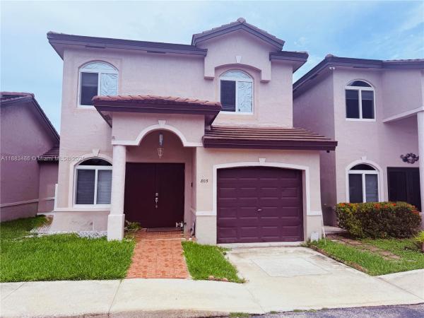 IBIS VILLA AT MIAMI GARDE