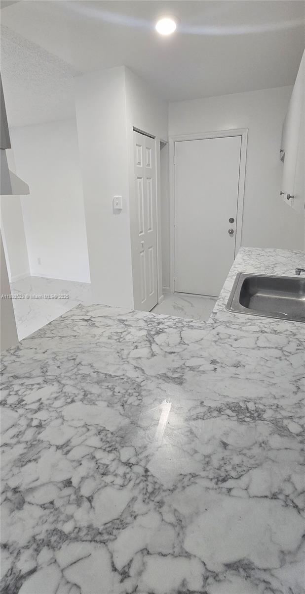 Apartment - фото