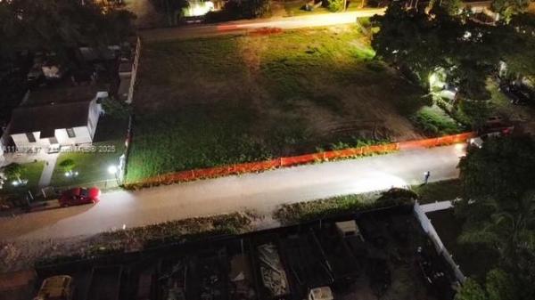 MILITARY PARK THIRD NICHO