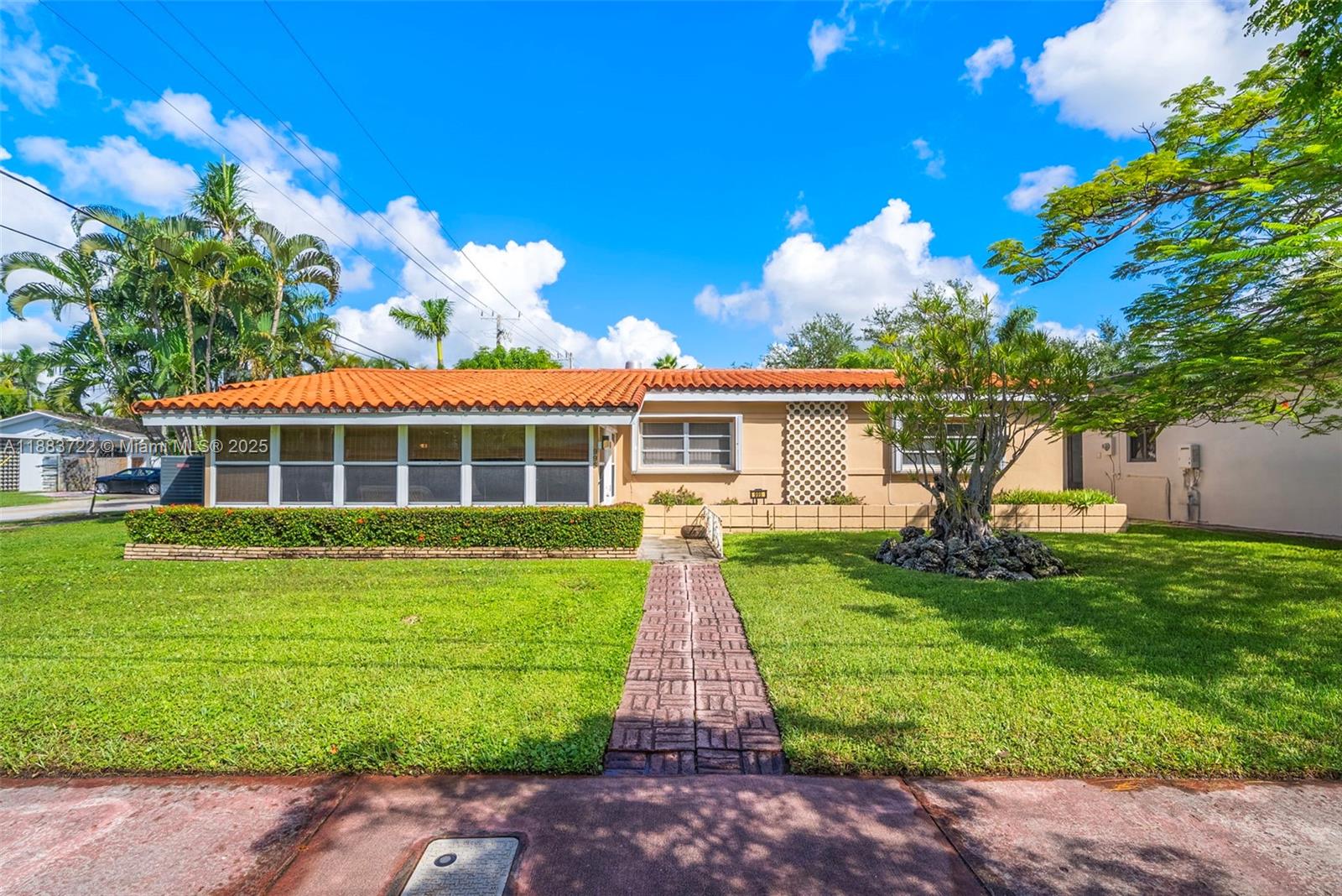 NORMANDY GOLF COURSE - фото