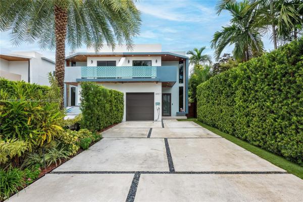 JOHN A CAMPBELLS LITTLE F