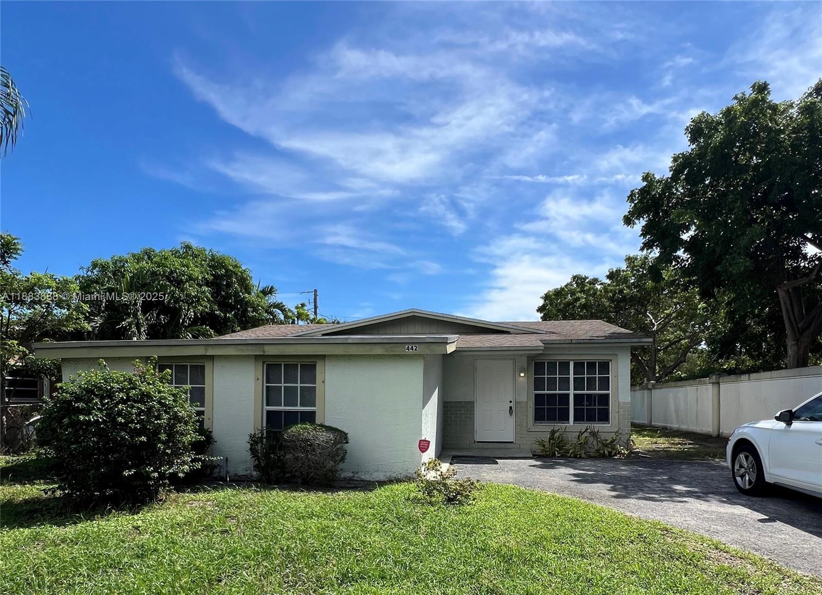 COLLEGE PARK ESTATES - фото