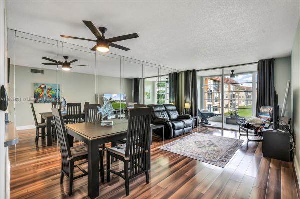 SUNRISE LAKES PHASE 3