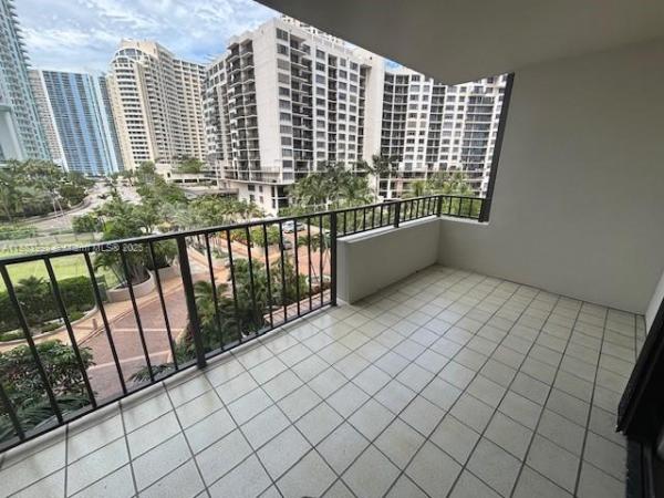 BRICKELL KEY ONE CONDO