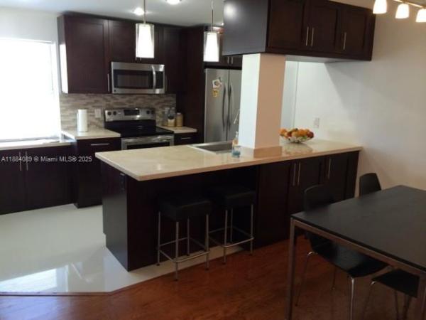 BERKSHIRE HOUSE CONDO