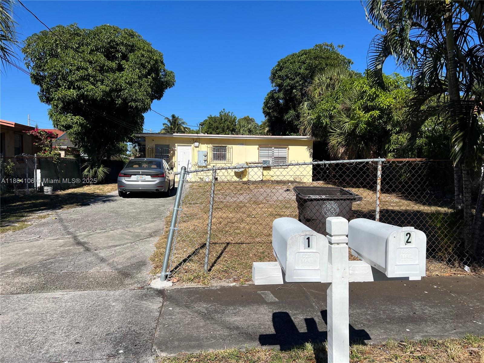 LINCOLN PARK - фото