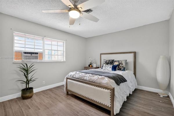 PALM TOWNHOUSE CONDO