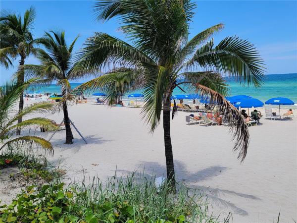 2030 S OCEAN DR #920, HALLANDALE BEACH, FL 33009
