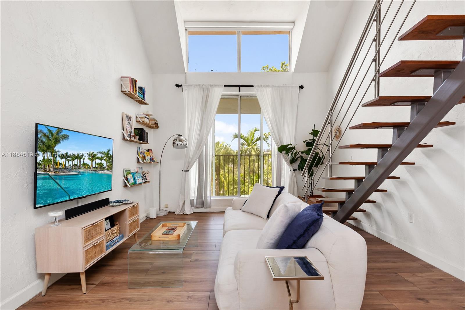 Dadeland Grove - фото