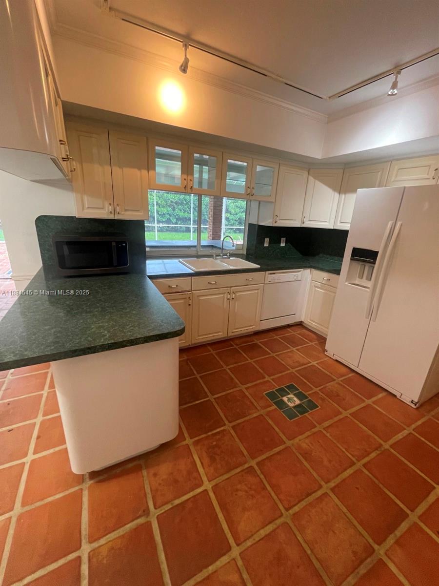 KENDALL EAST 1ST ADDN - фото