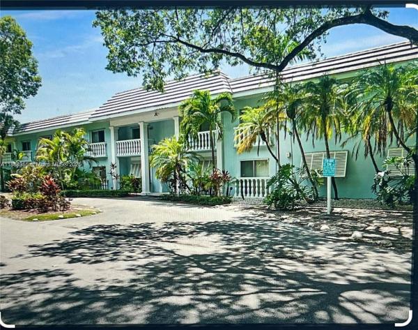 ROYAL CARIBBEAN CLUB COND