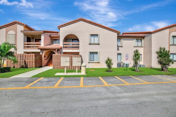 KENLAND WALK CONDO II