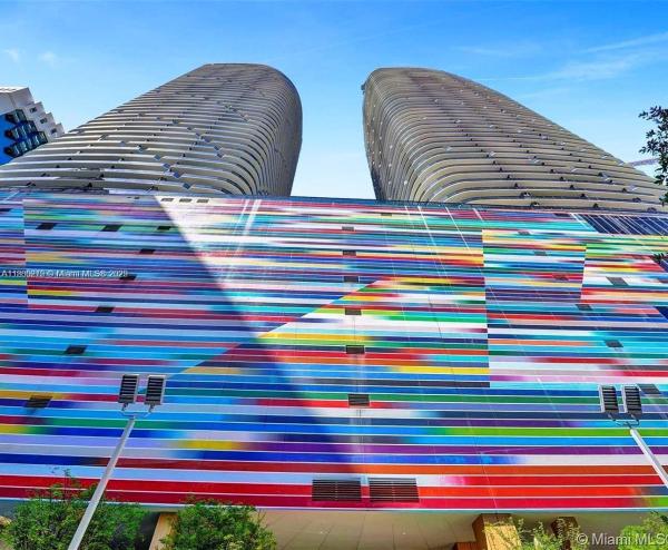 55 SW 9TH ST #4201, MIAMI, FL 33130