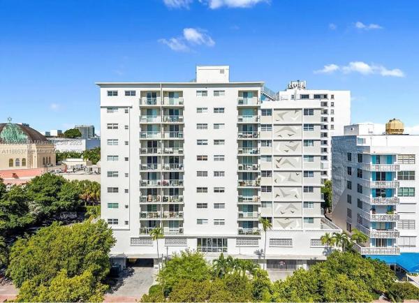 1750 JAMES APARTMENTS CON