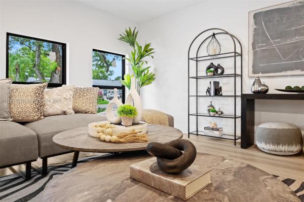 BOCA RATON SQUARE UNIT 19