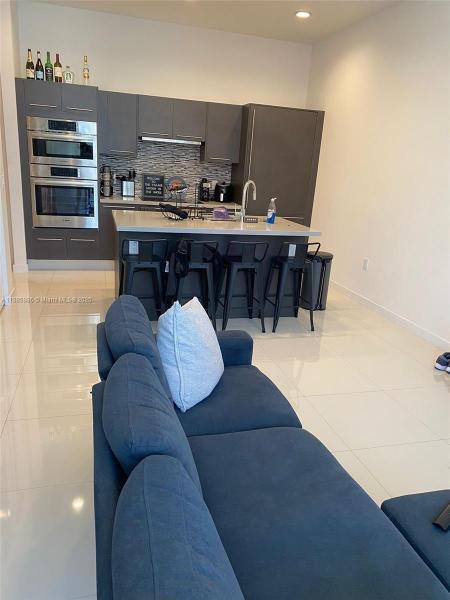 MIDTOWN DORAL CONDO 4