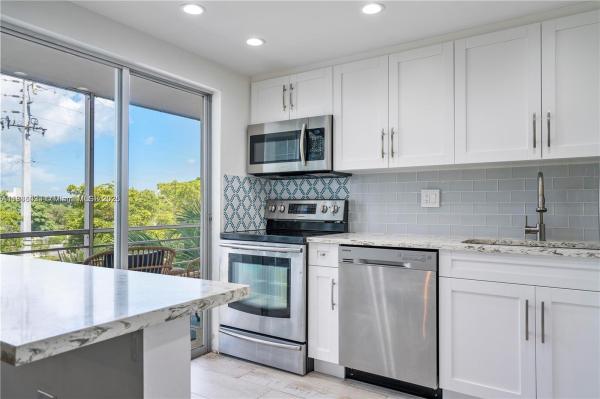 BAHIA VISTA CONDO