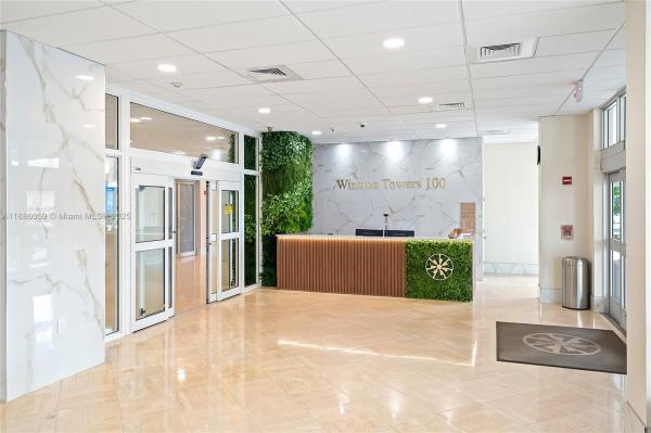 250 174TH ST #1008, SUNNY ISLES BEACH, FL 33160